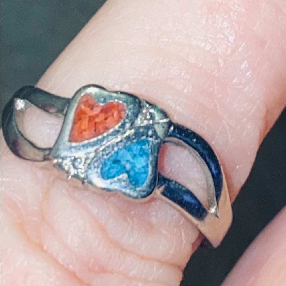 Chic Sterling Silver Ring with Turquoise and Coral Heart Accents